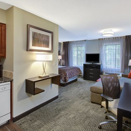 Staybridge Suites Louisville - East By Ihg Exteriör bild