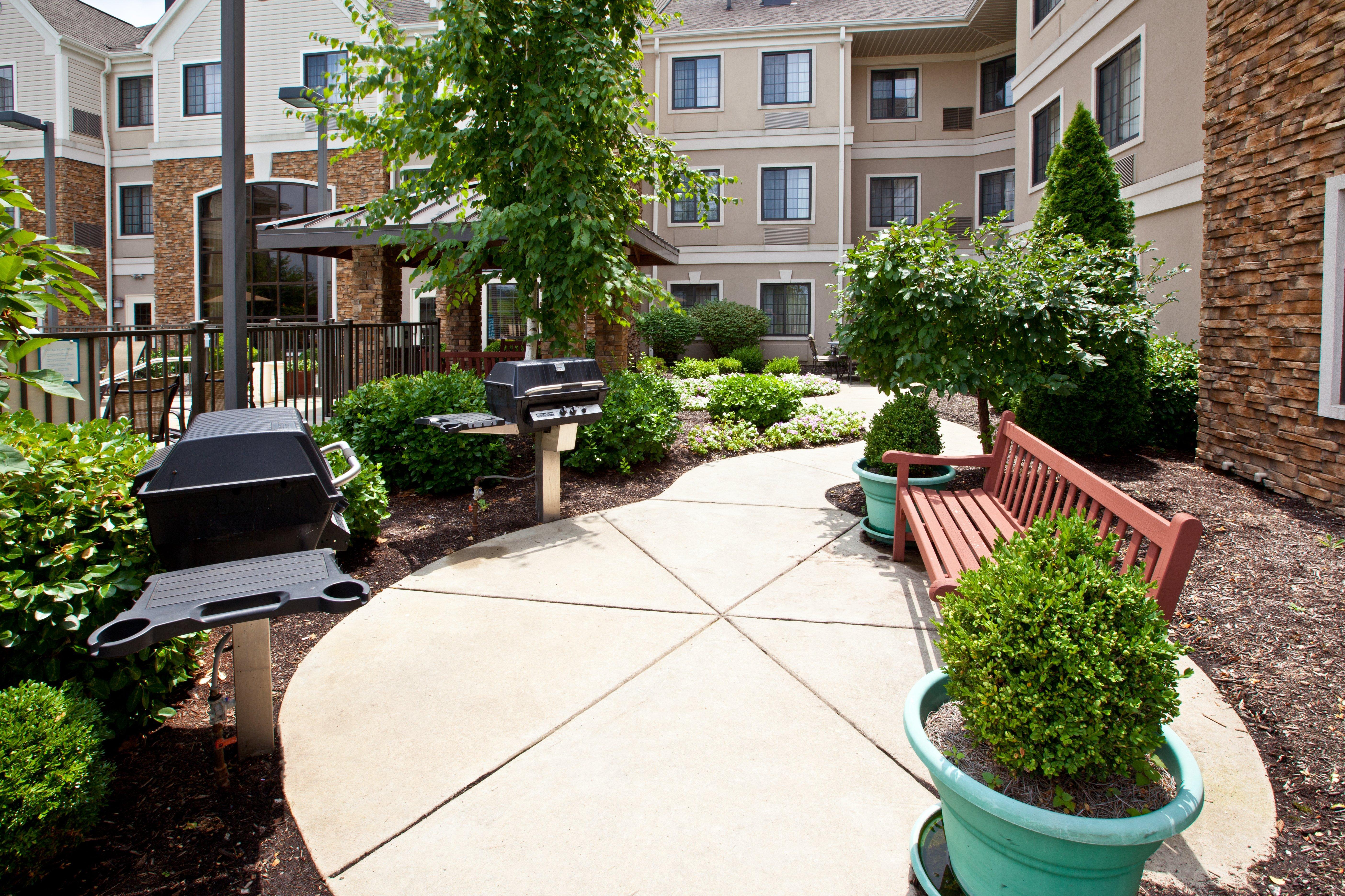 Staybridge Suites Louisville - East By Ihg Exteriör bild
